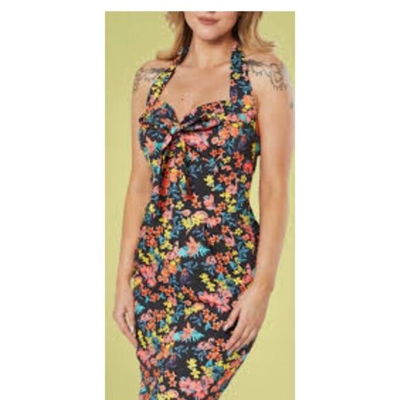 Unique Vintage Black Floral Pencil Tiki Flamingo Print Dress in Black Sz 6 #33 - Picture 1 of 7